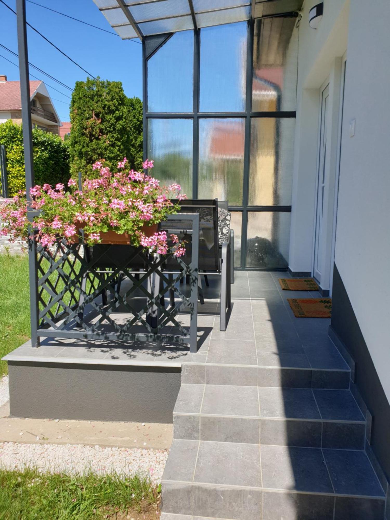 Adri Apartment